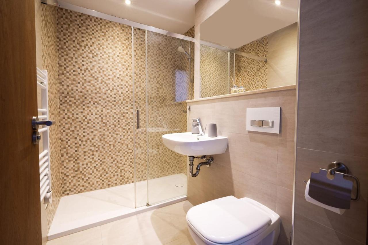 Westone Suite-Hosted By Sweetstay Gibraltar Ngoại thất bức ảnh